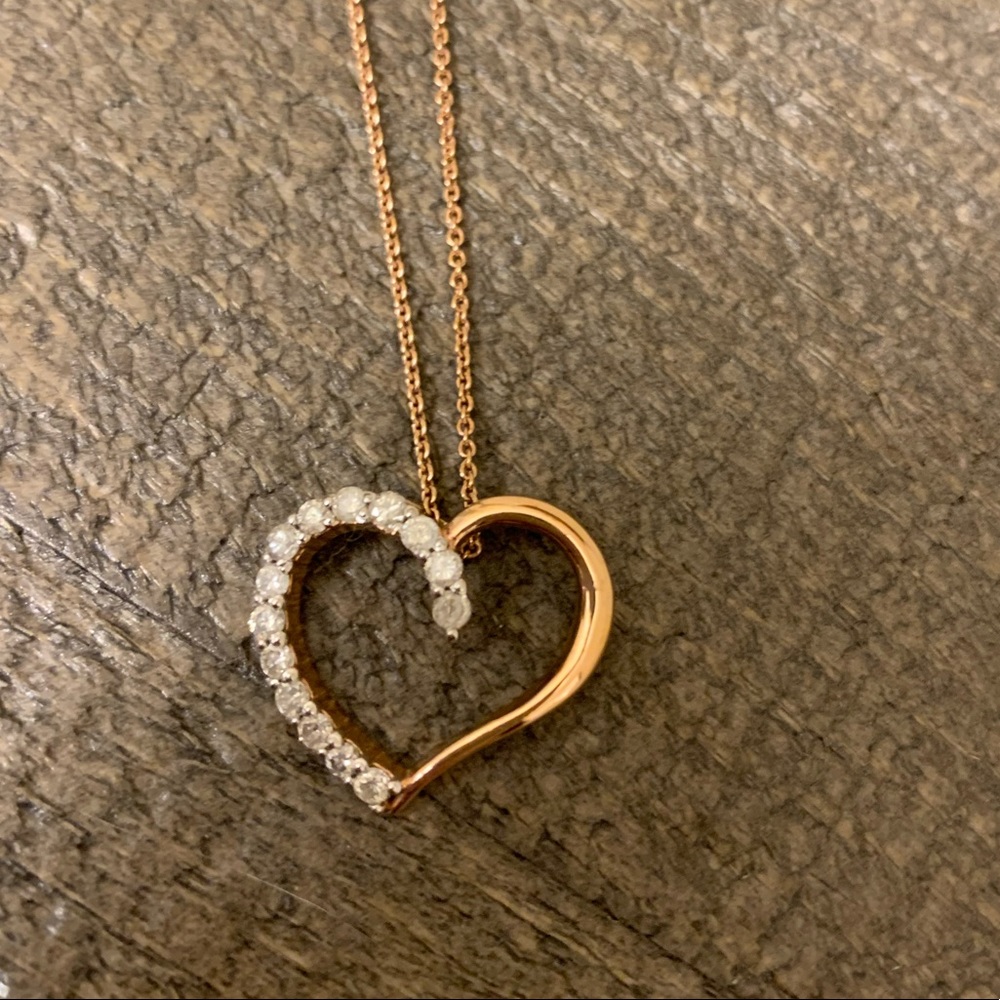Heart diamond necklace